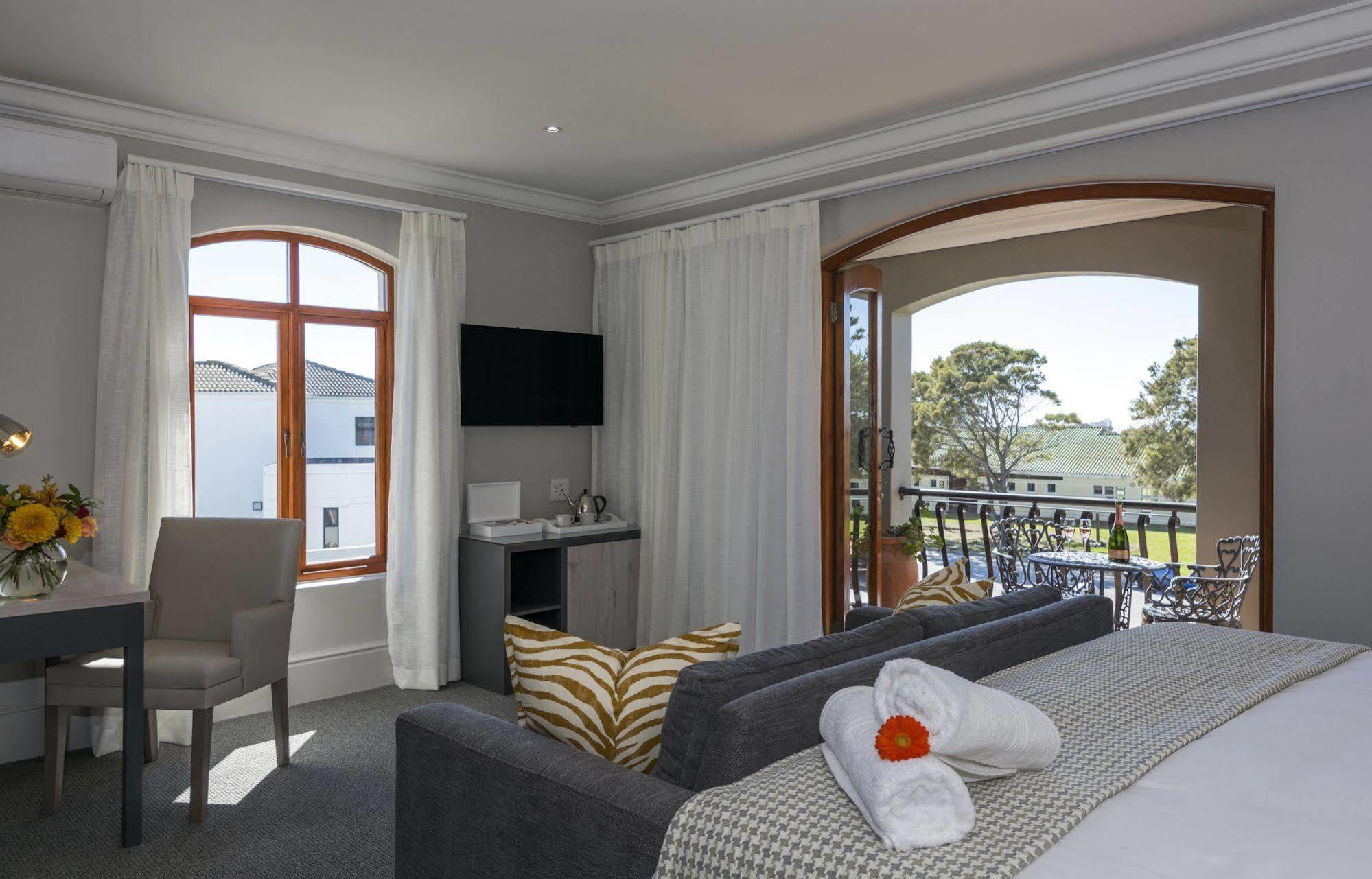 Villa Tuscana By Mantis Port Elizabeth Exteriör bild